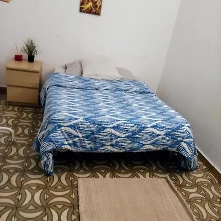Best Location, Plaza España Camping *