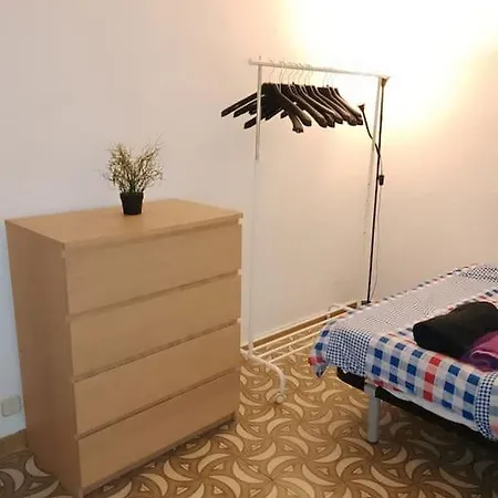 Campsite Best Location, Plaza Espana Barcelona
